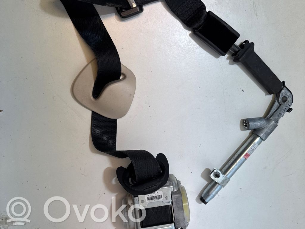 Tesla Model S Front seatbelt 