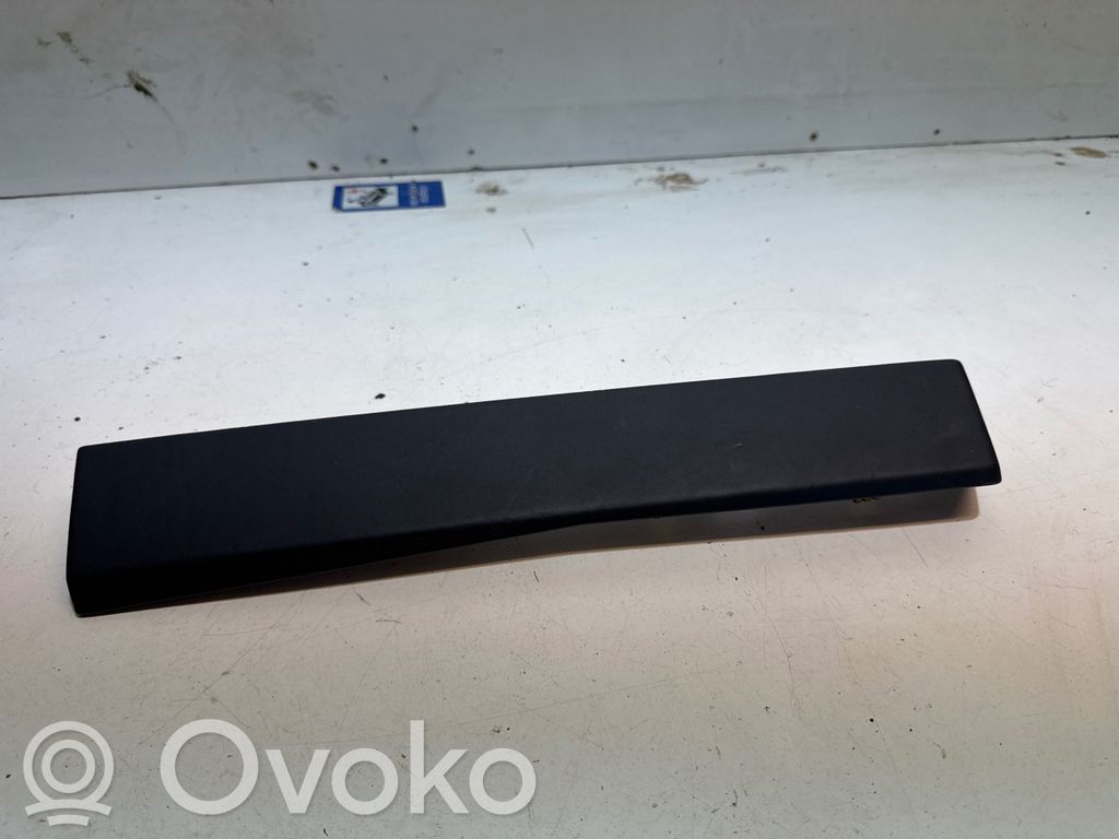 Tesla Model S Rivestimento del pannello 