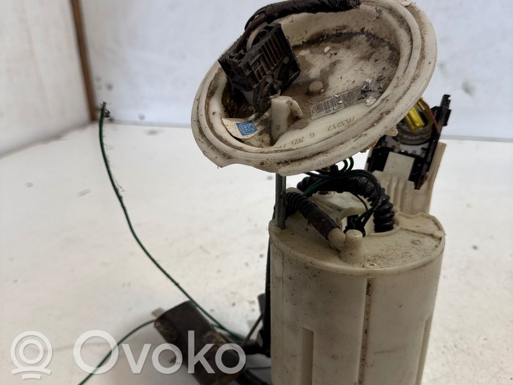 BMW 5 E60 E61 Bomba interna de combustible 