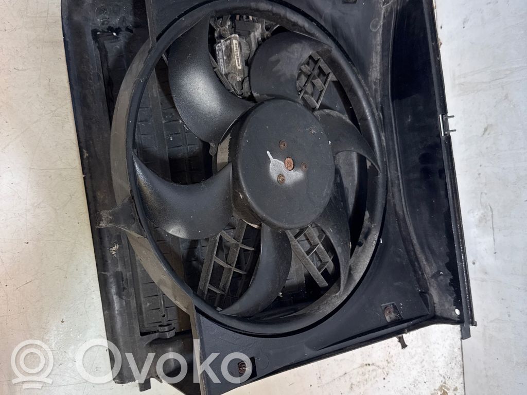 BMW 3 E46 Elektrisks radiatoru ventilators 