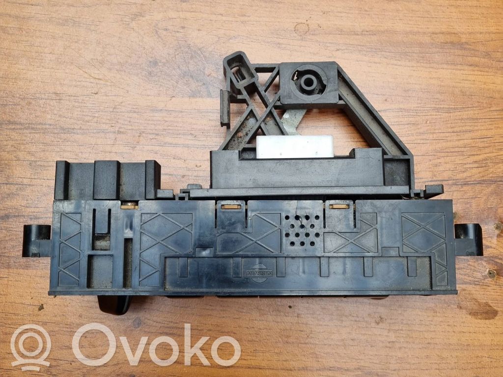 Panel klimatyzacji   8952701,D1104