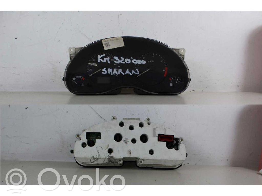 Volkswagen Sharan Speedometer (instrument cluster) 