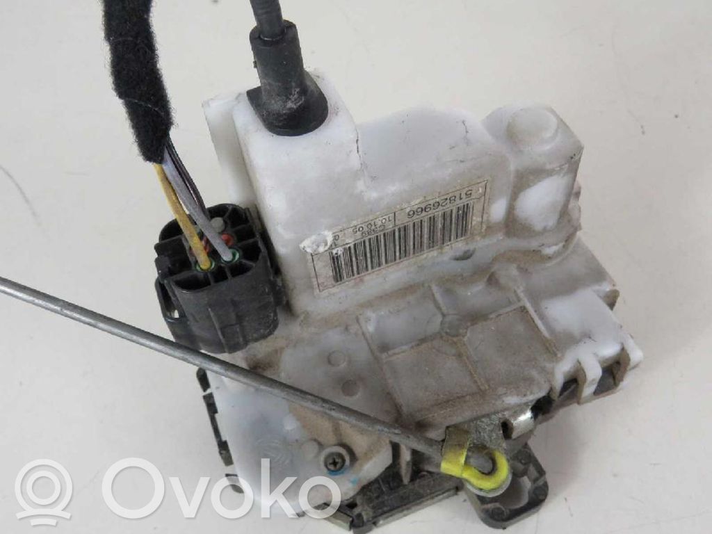 Fiat Panda II Zamek drzwi przednich 