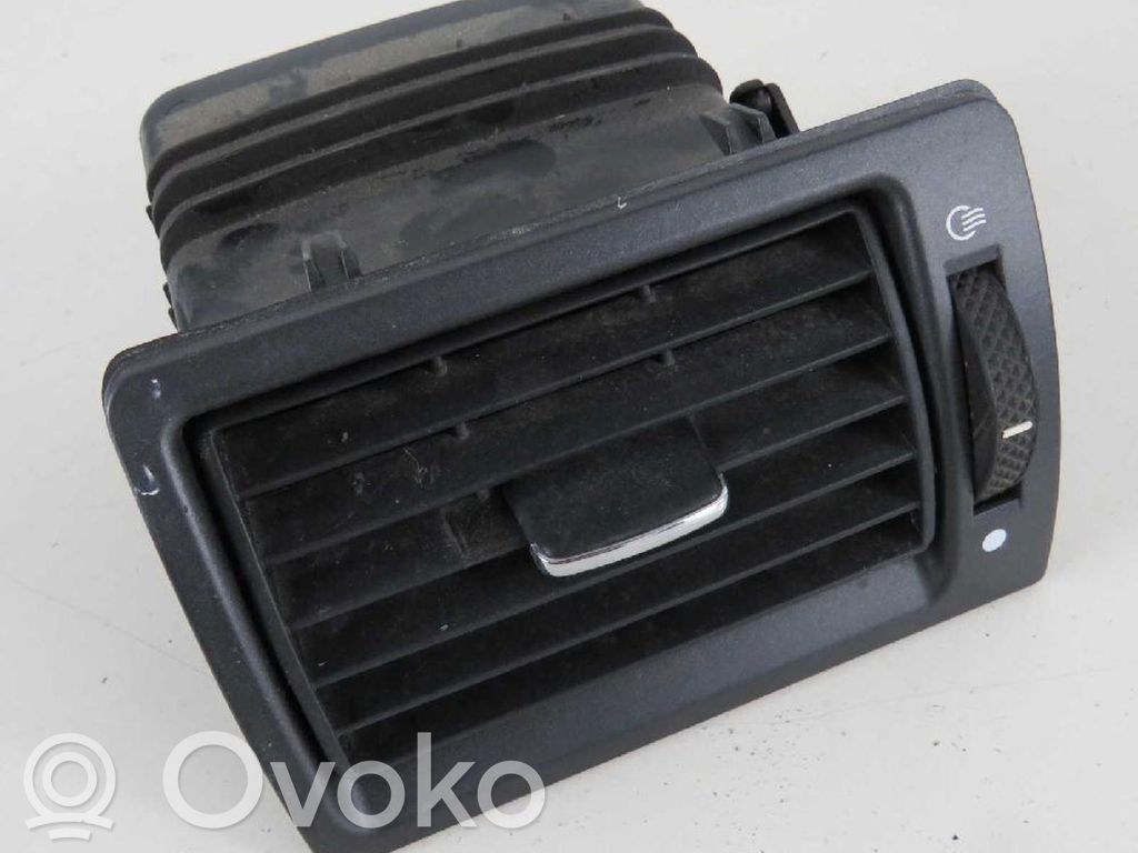Ford Mondeo Mk III Rejilla de ventilación central del panel 