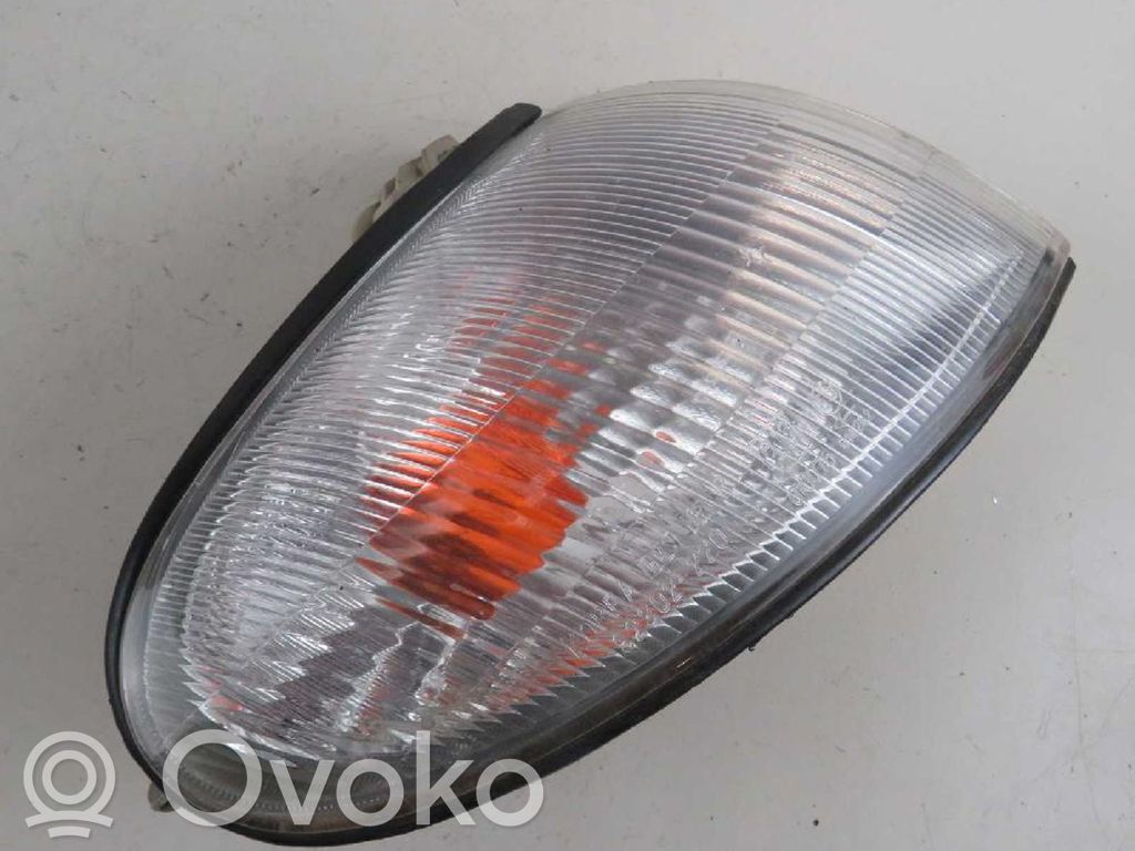 Hyundai Accent Front indicator light 