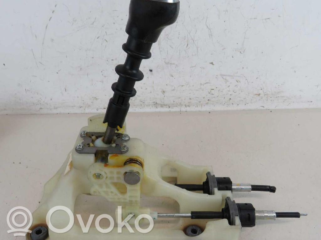 Gear shifter/selector   43700,1H200