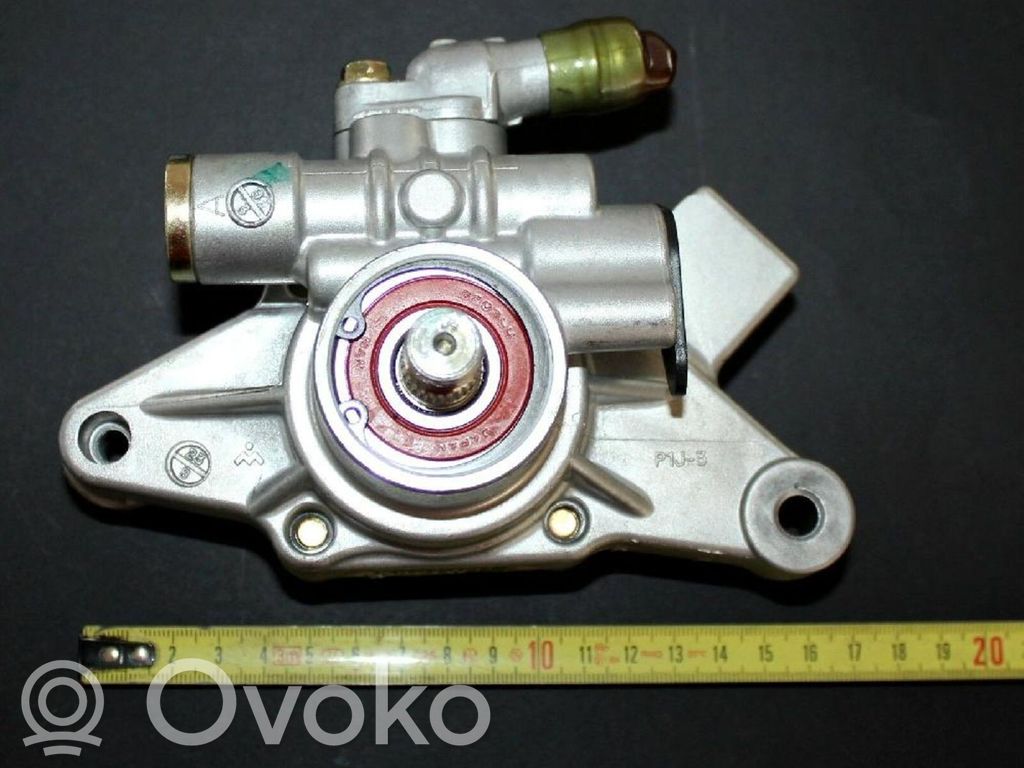 Honda Civic Ohjaustehostimen pumppu 