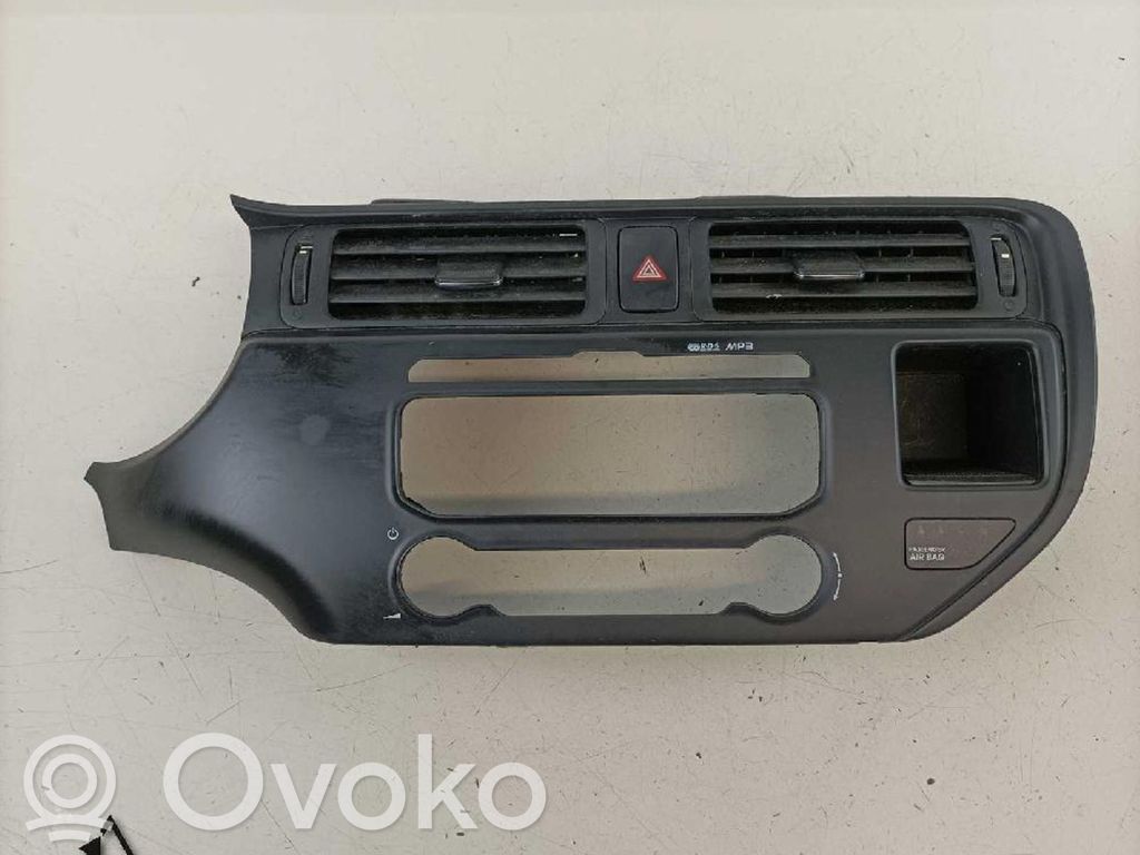 KIA Rio Boczna kratka nawiewu deski rozdzielczej 