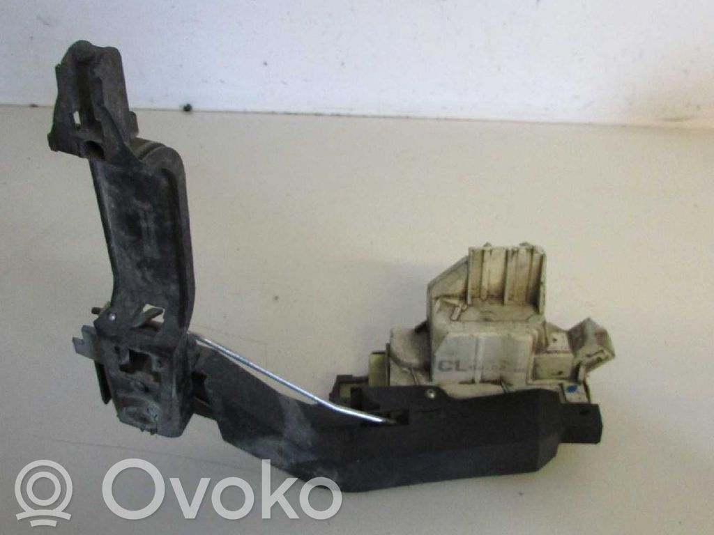 Tie down hook / loop   XS41A21812CE