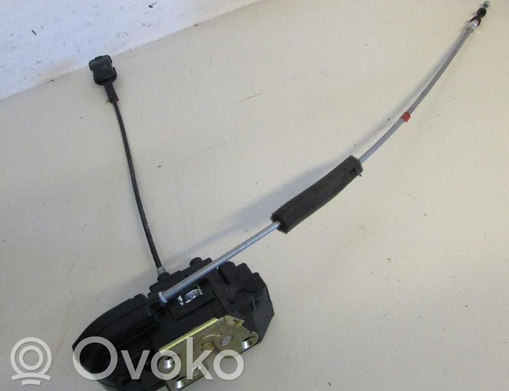 Nissan Micra Zamek drzwi przednich 