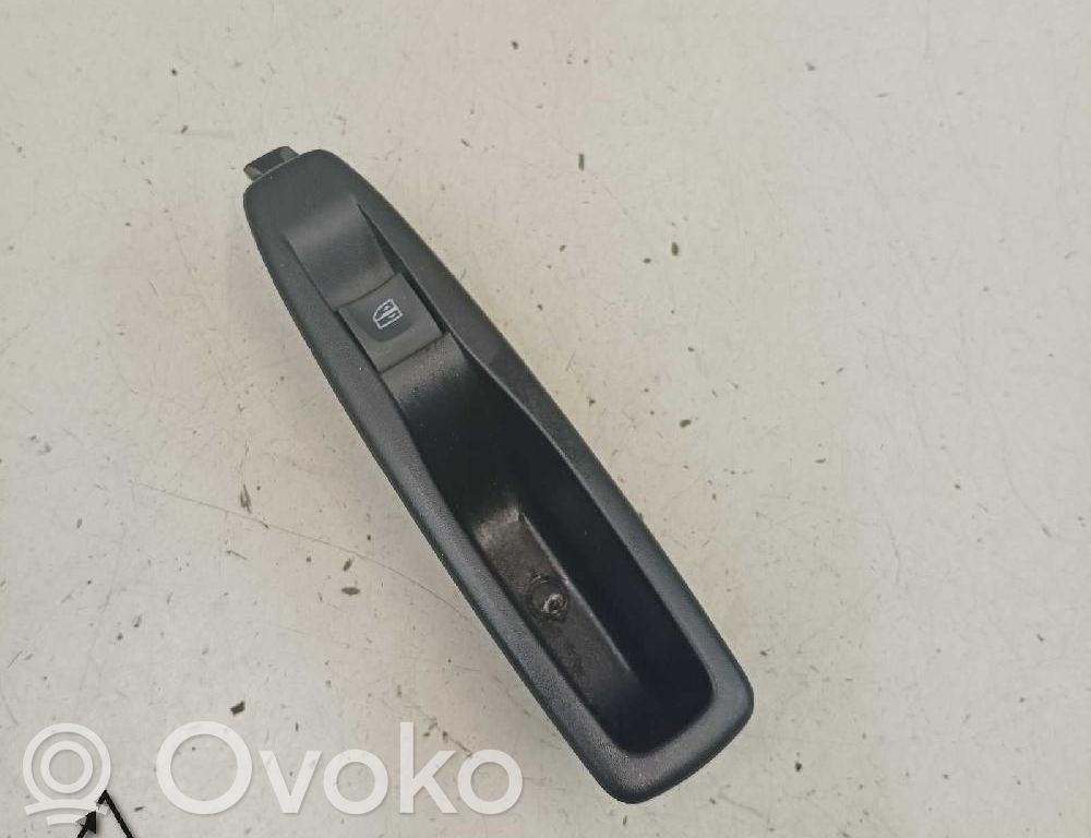 Renault Captur Electric window control switch 