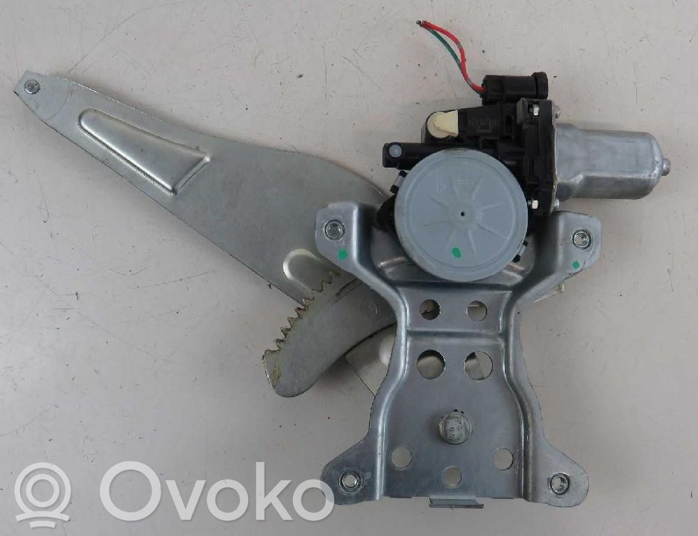 Suzuki SX4 Ręczny podnośnik szyby drzwi tylnych 