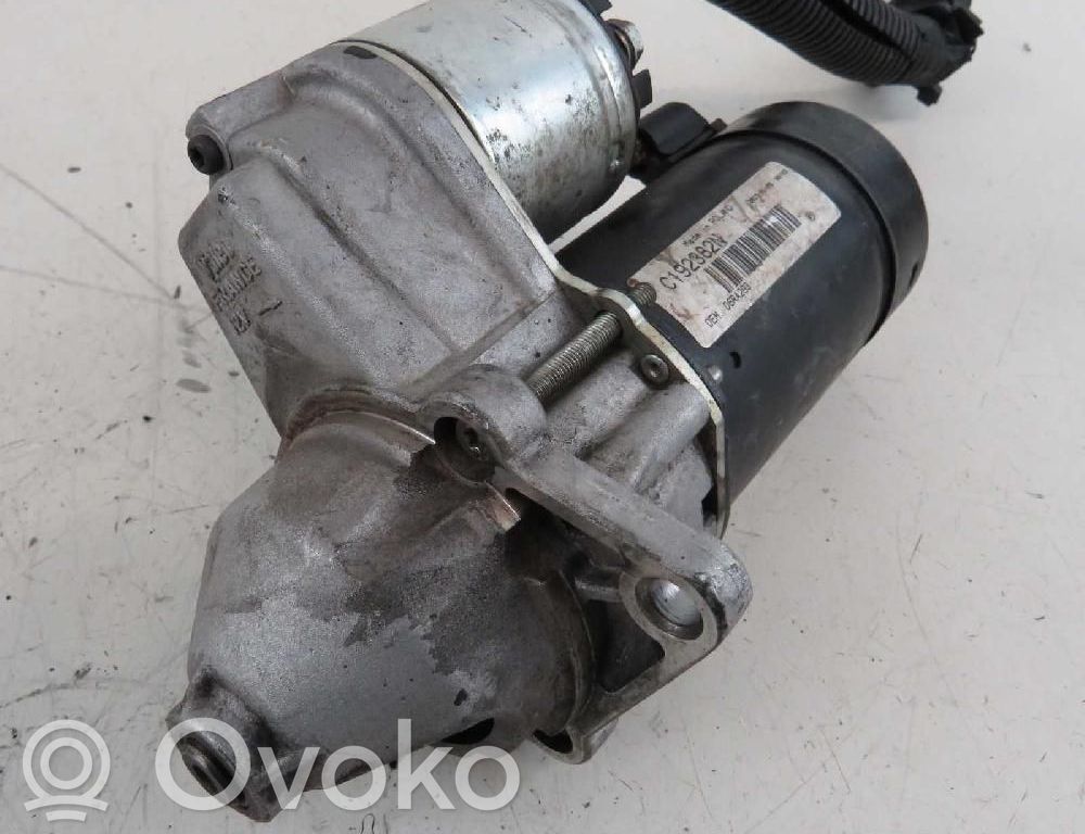 Opel Vivaro Motor de arranque 
