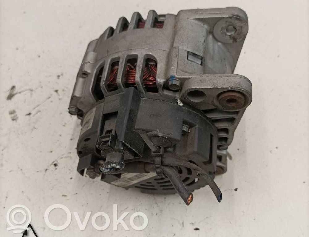 Audi A4 S4 B5 8D Generator/alternator 
