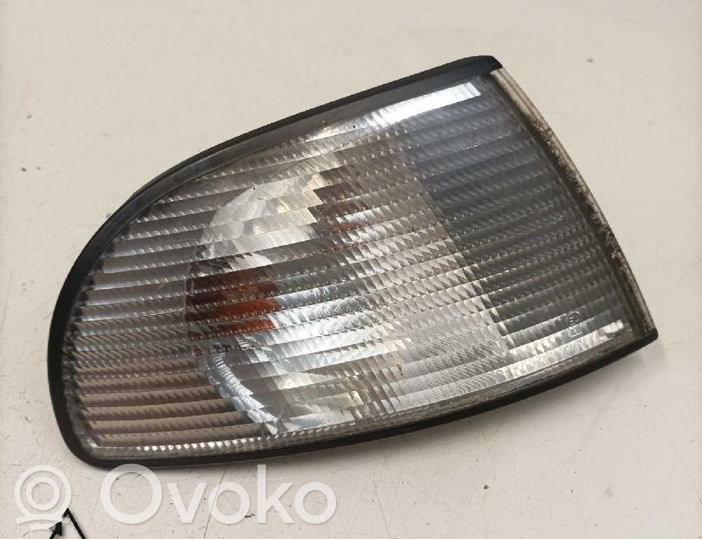 Audi A4 S4 B5 8D Etusuuntavilkku 