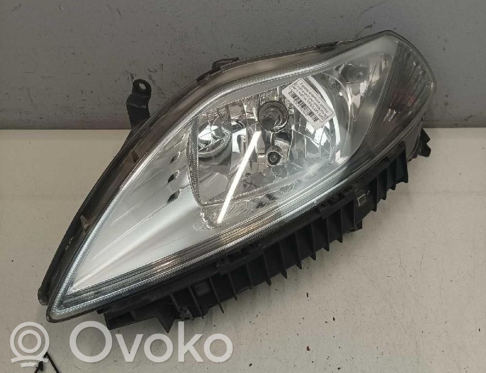 Lancia Ypsilon Phare frontale 