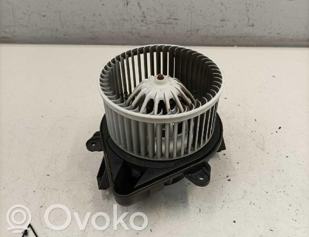 Fiat Punto (188) Mazā radiatora ventilators 