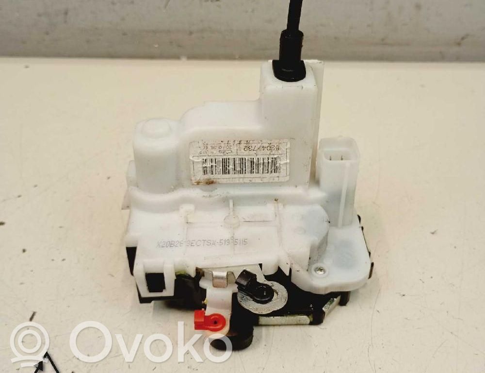 Fiat 500 Etuoven lukko 