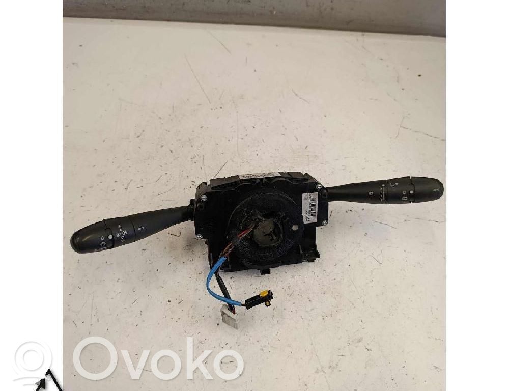 Peugeot 207 Interruptor de luz 