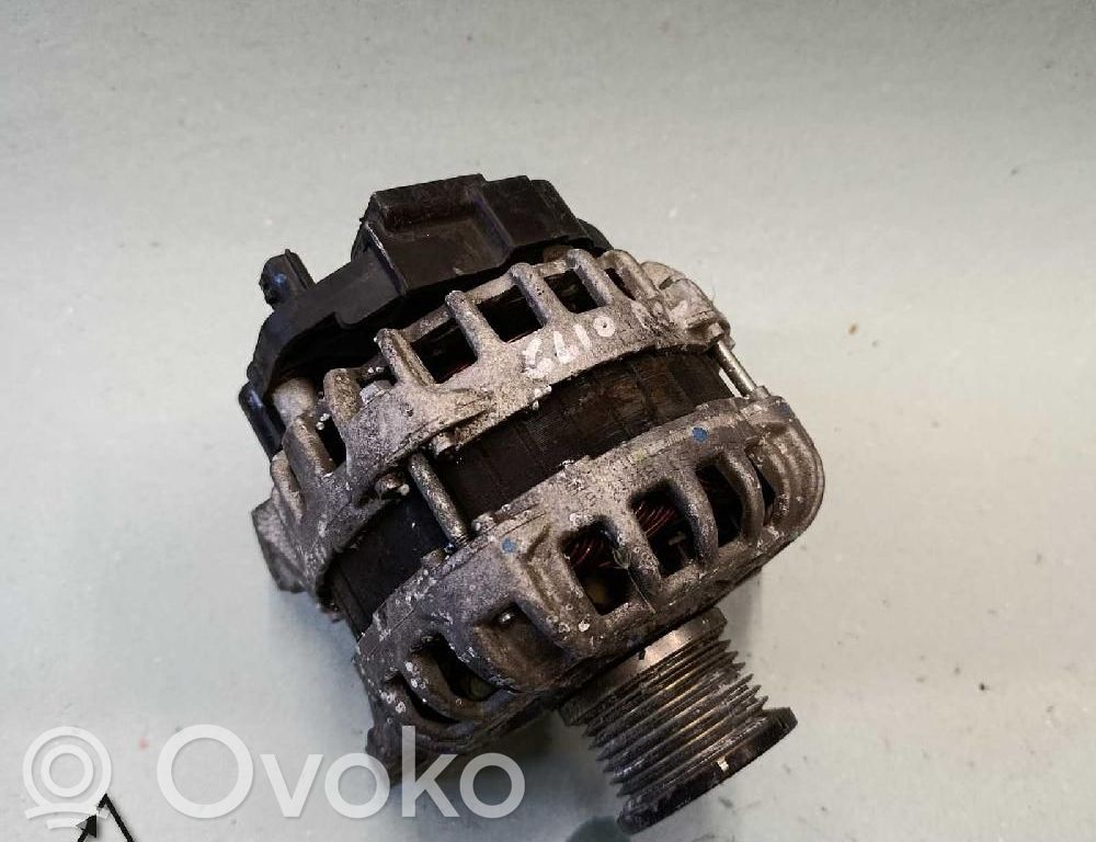 Renault Clio IV Generator/alternator 