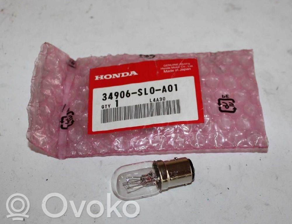 Honda Civic Лампочка передней фары 