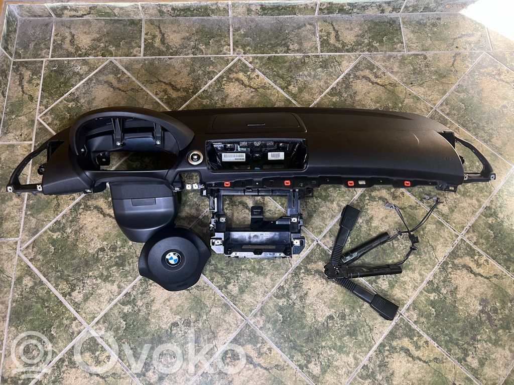 BMW 1 E81 E87 Airbag set with panel 