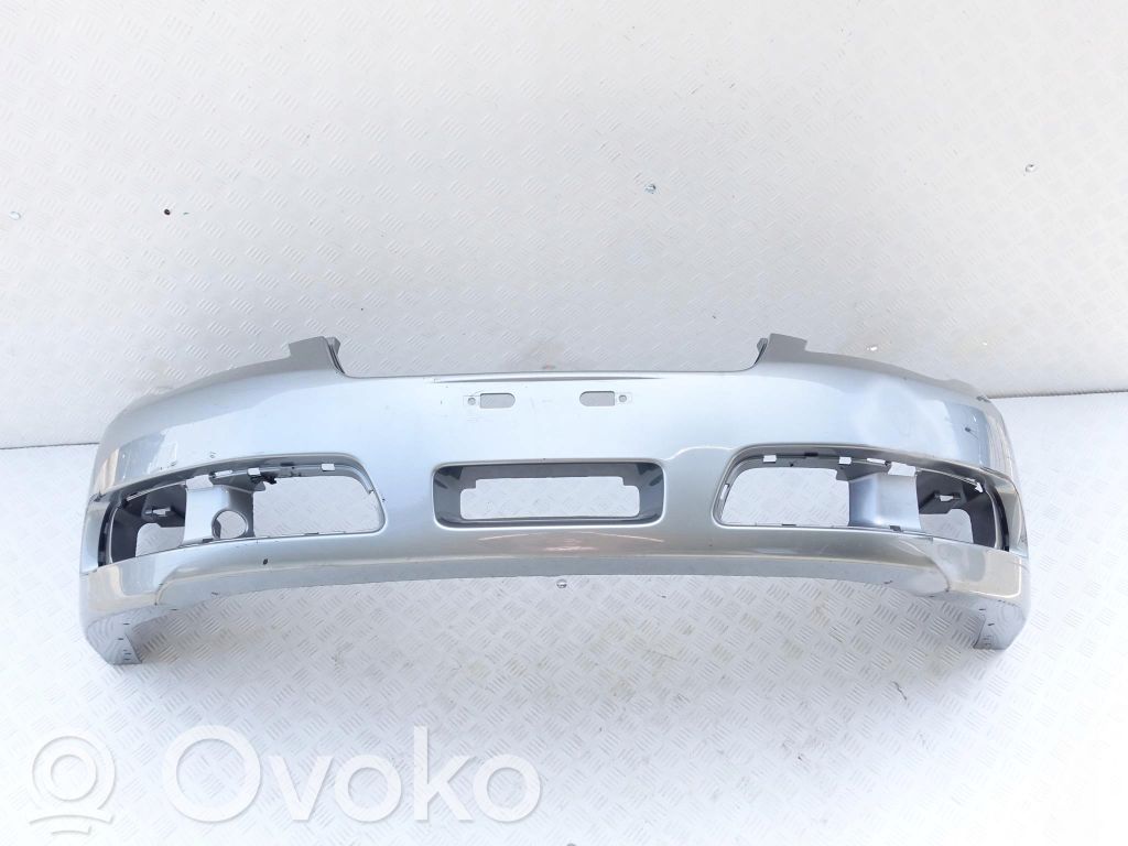 Subaru Legacy Parachoques delantero 