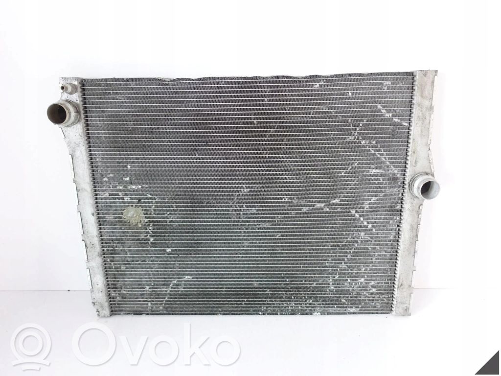 BMW 5 F10 F11 Coolant radiator 