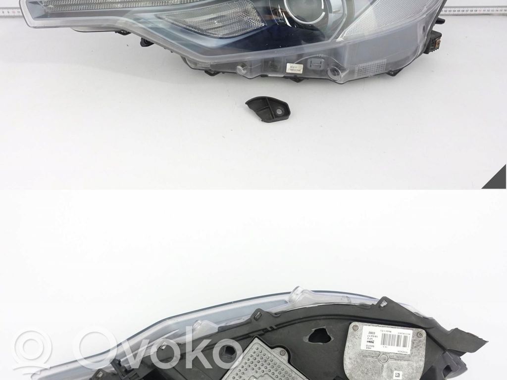 Maserati Levante Headlight lense 