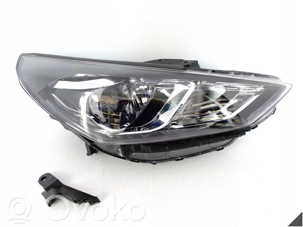 Hyundai i30 Phare frontale 