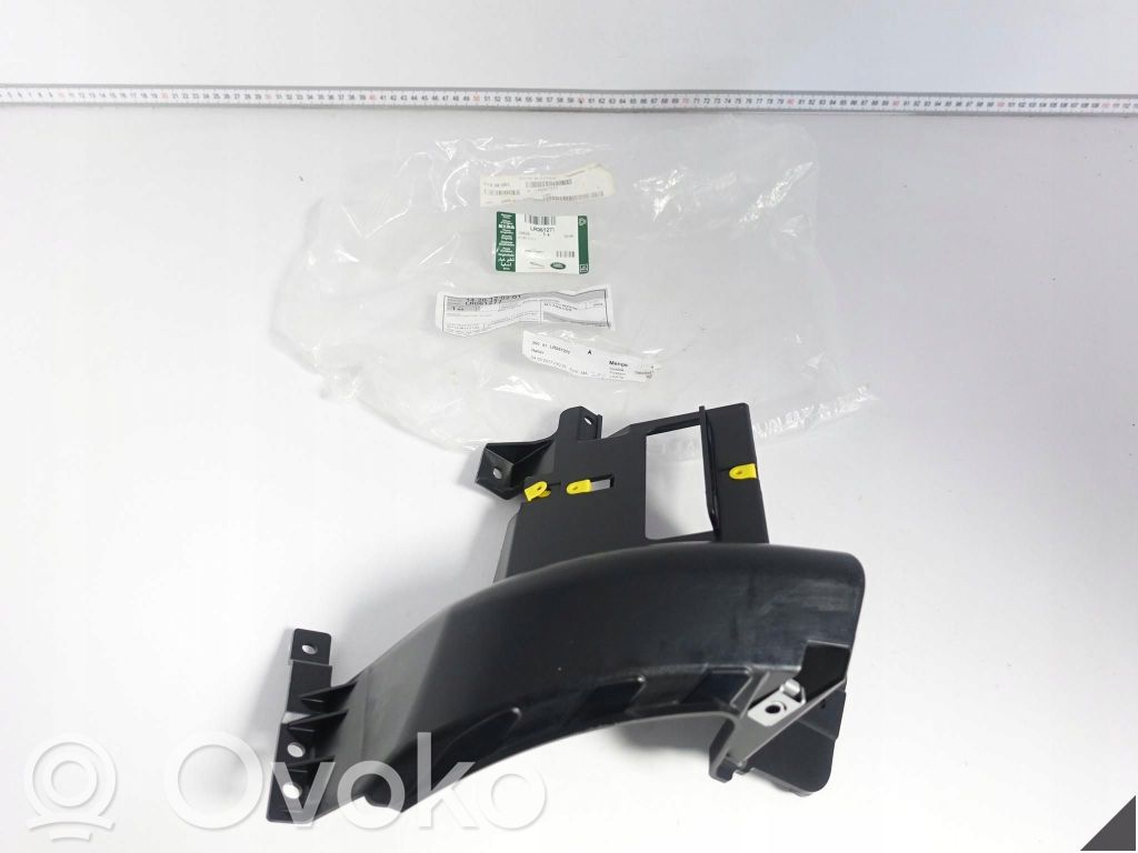 Land Rover Discovery Sport Uchwyt / Mocowanie zderzaka tylnego 