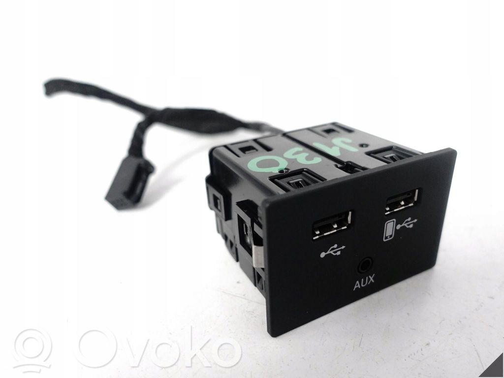 USB-pistokeliitin   4G0035736,007260023181,445KW