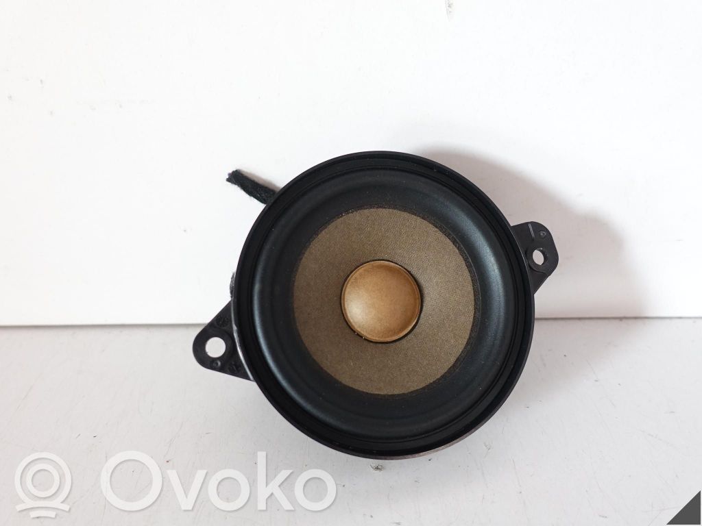 Audi Q3 F3 Altavoz del panel 
