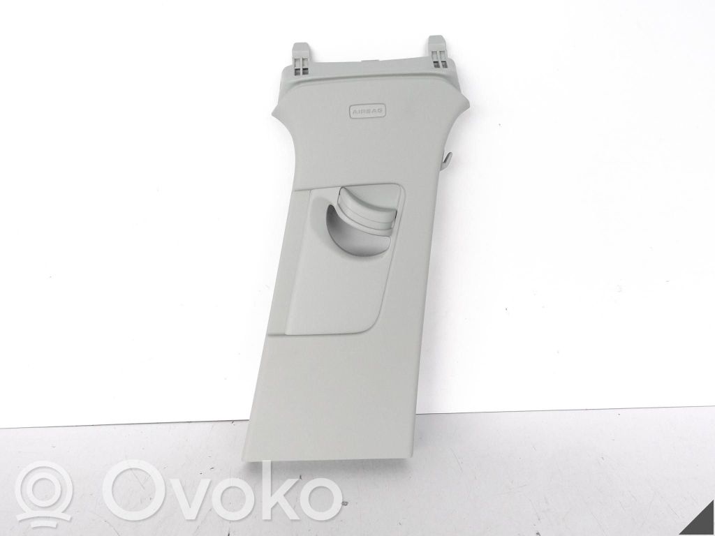 Audi Q3 F3 Отделка стойки (B) (верхняя) 