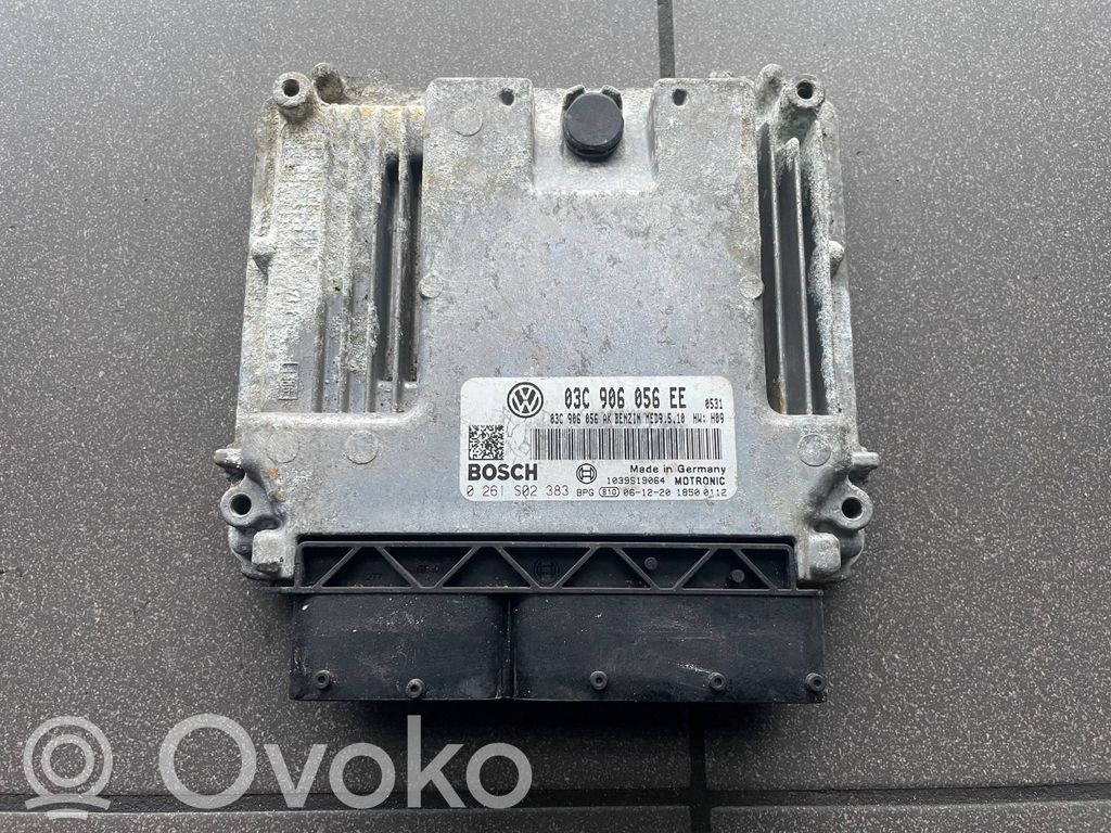 Volkswagen PASSAT B6 Engine control unit/module 