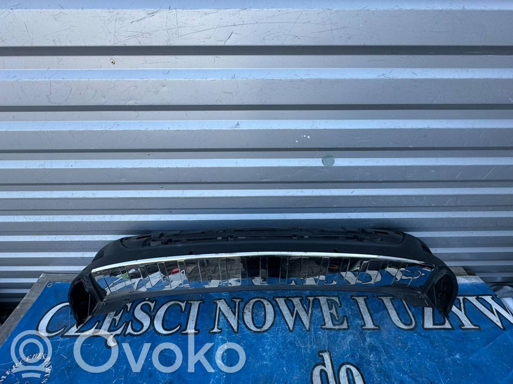 Ford Kuga II Apakšējā bampera daļa 