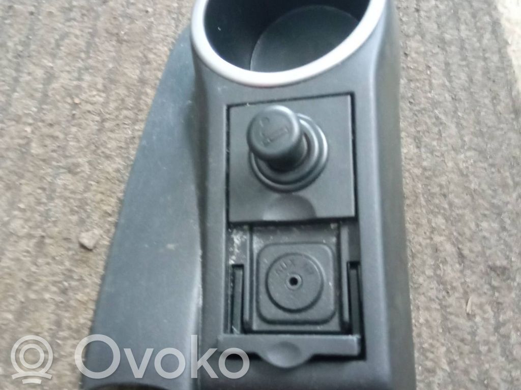 Puodelio laikiklis   DF7164471