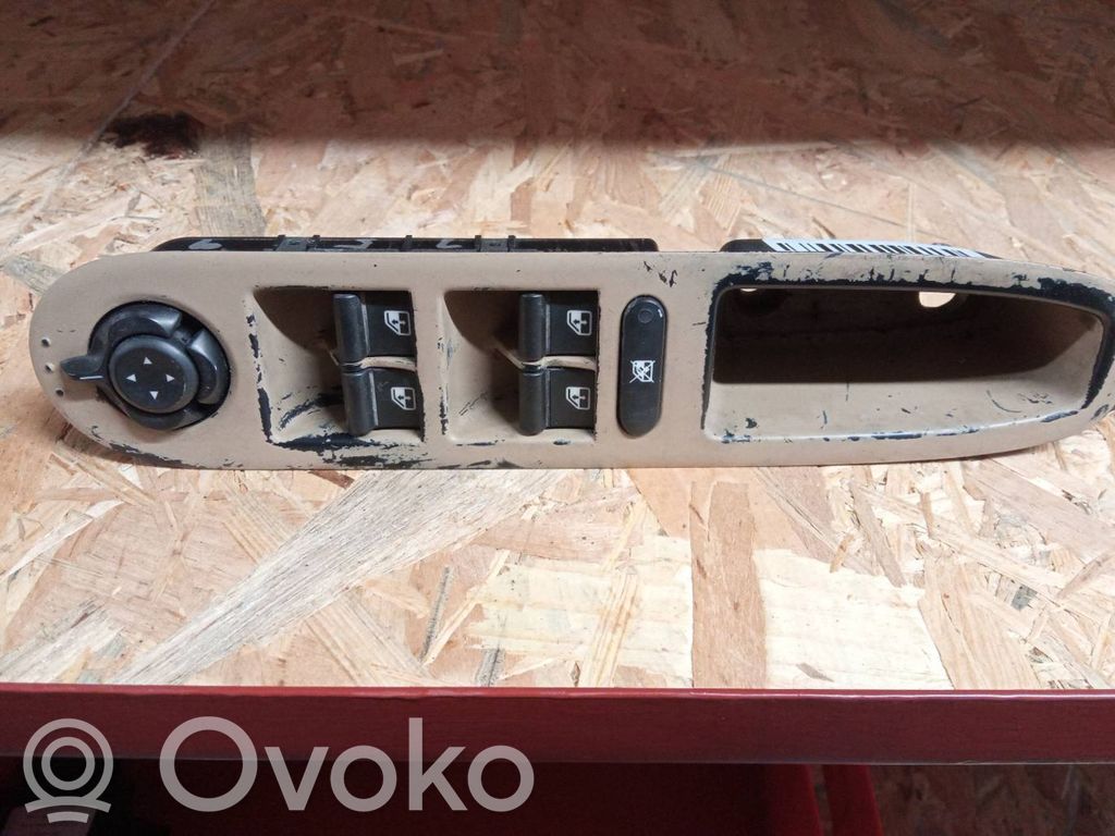 Alfa Romeo 159 Electric window control switch 