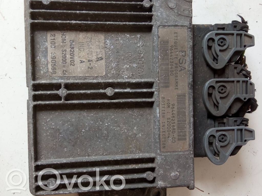Peugeot 206 Engine control unit/module 