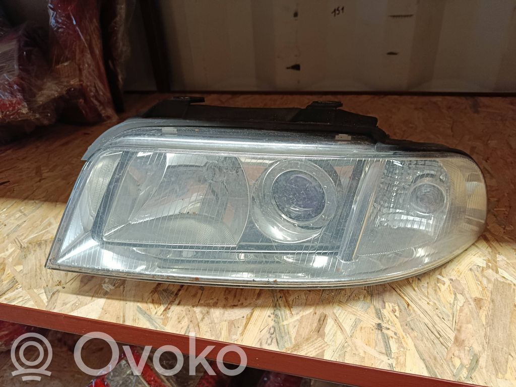 Audi A4 S4 B6 8E 8H Scheinwerfer 