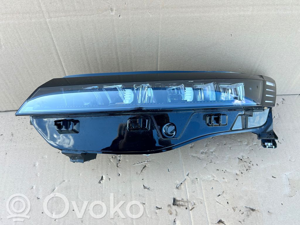 Renault Megane E-Tech Headlight/headlamp 