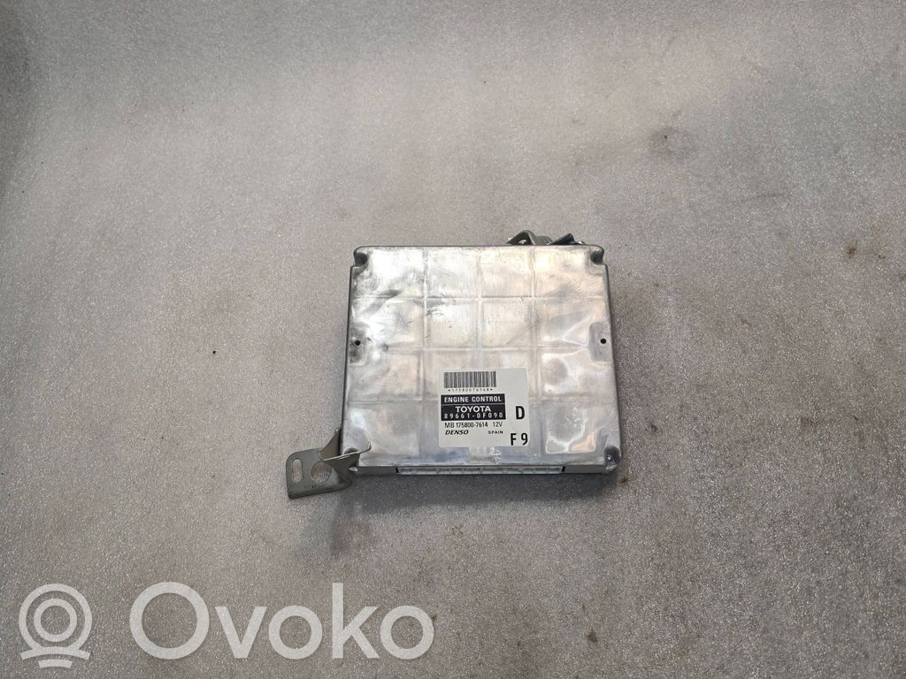 Toyota Corolla Verso E121 Engine control unit/module 