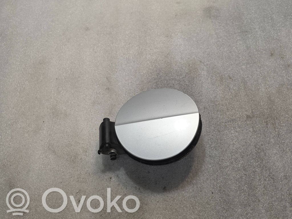Polttoainesäiliön korkki