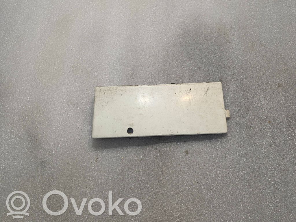BMW 5 E34 Front tow hook cap/cover 