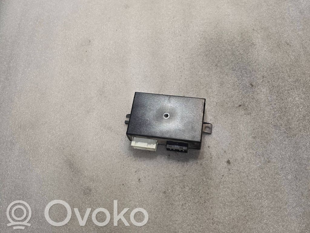 BMW 5 E34 Komforta modulis 