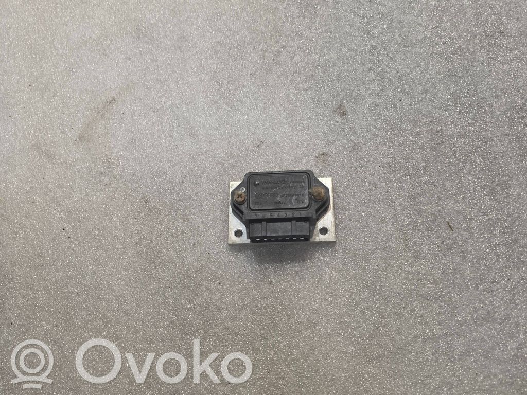 Audi 100 200 5000 C3 Ignition amplifier control unit 