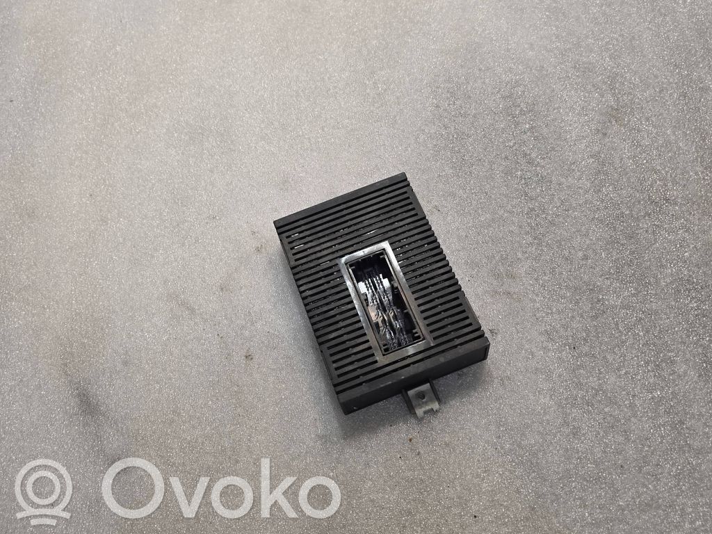 BMW 7 E65 E66 Šviesų modulis 
