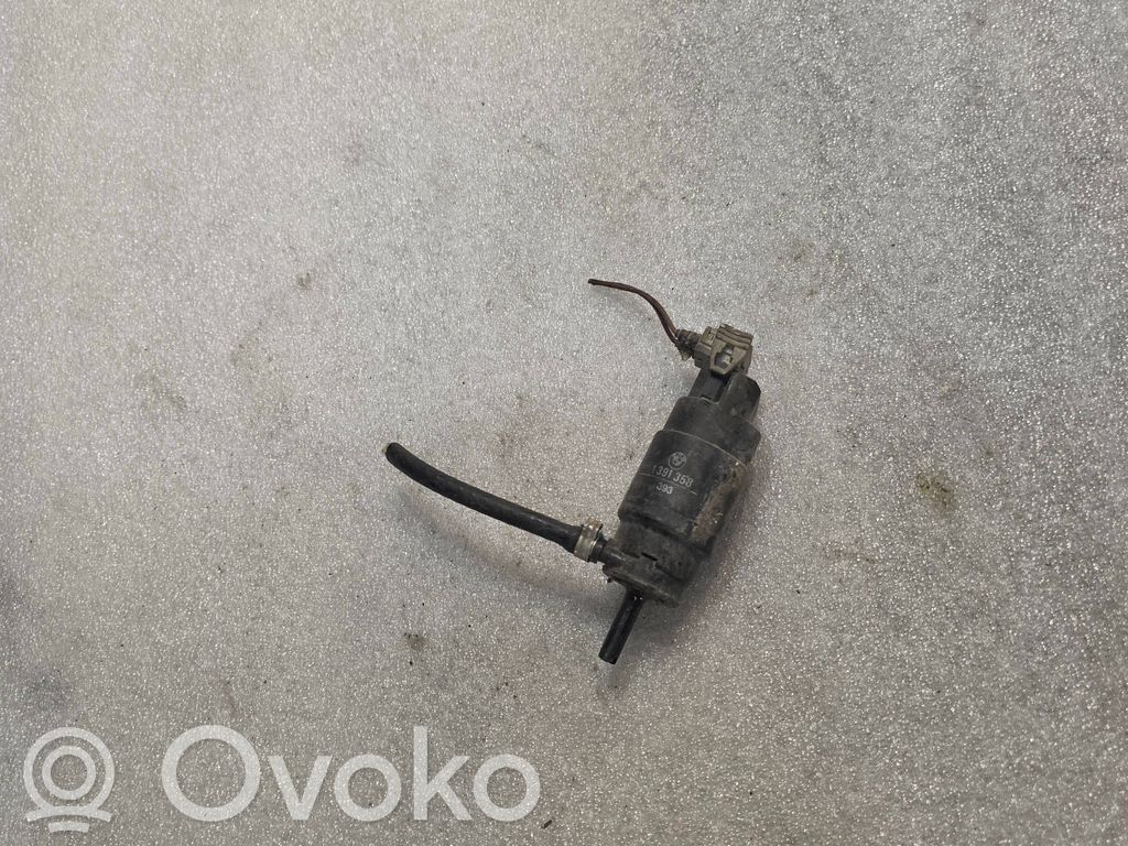 BMW 5 E34 Windscreen/windshield washer pump 