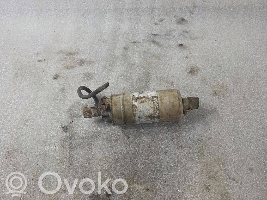 Polttoainesäiliön pumppu