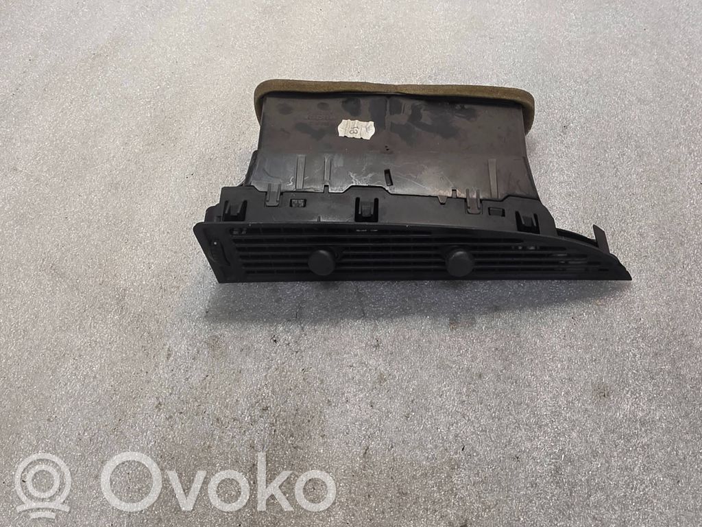 Saab 9-3 Ver1 Centrinės oro grotelės 